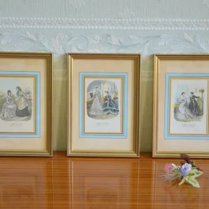 Lot de 3 reproductions de « La mode illustrée »