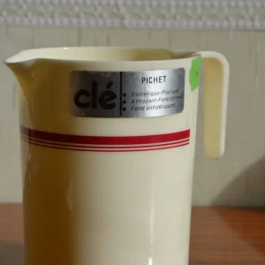 Pichet Clé en plastique