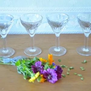 Verres à pied ancien